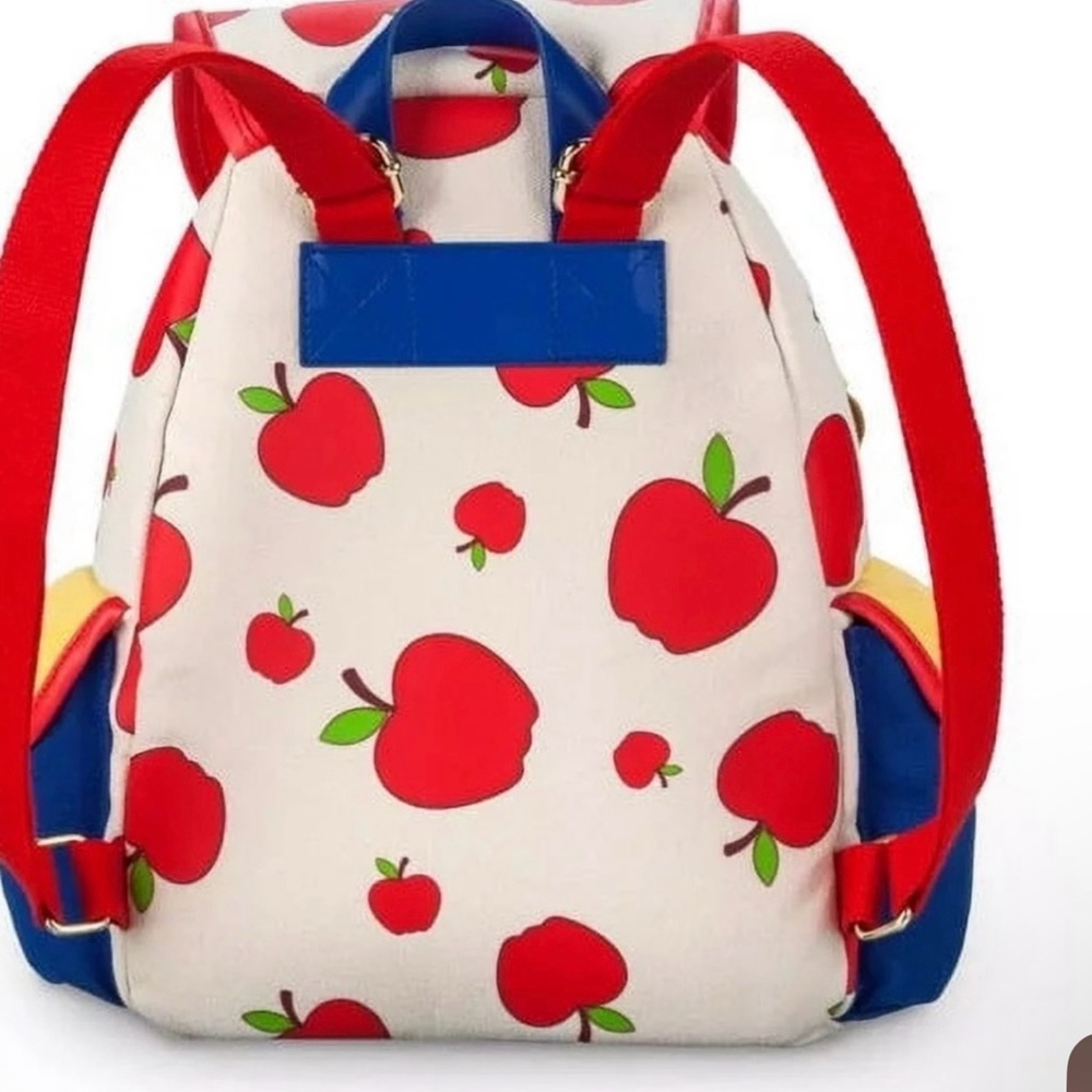 Disney ily Red and Green Apple Print Fabric - Picture 2 of 4
